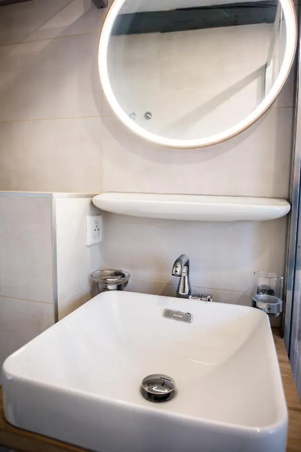 L'Escale Bleue Apartment Annecy France